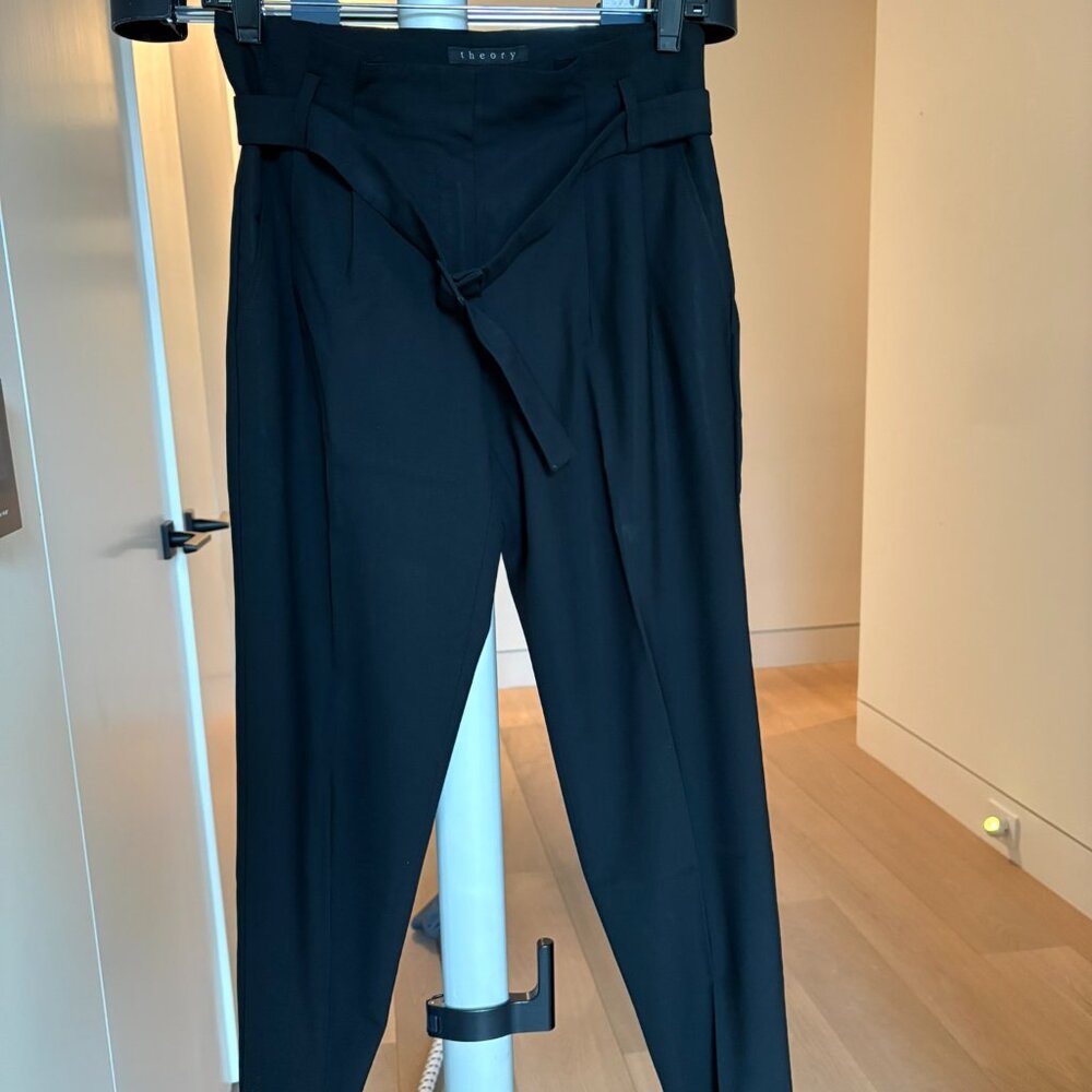 Theory Black Tailored Wool Pants with Belt, Size 0 (fits like 2)